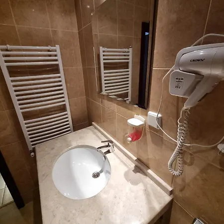 Mountain Paradise 2 - Quiet Cosy - Balcony, Wifi 公寓 *