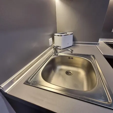 Mountain Paradise 2 - Quiet Cosy - Balcony, Wifi 公寓